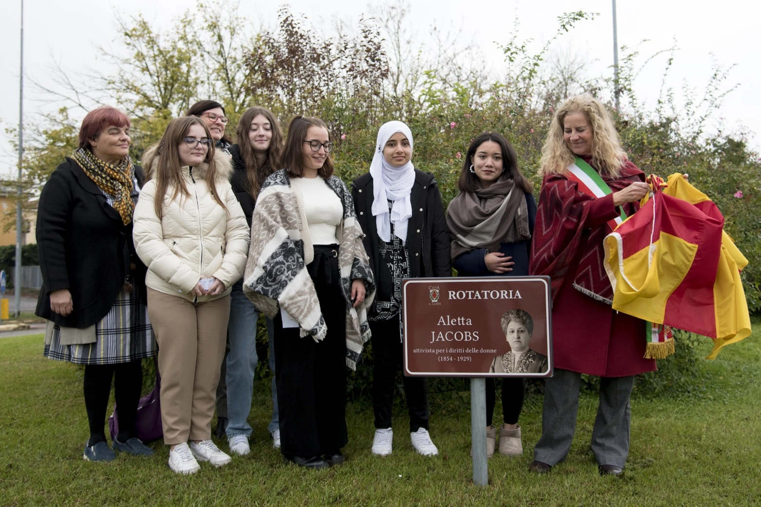 L'inaugurazione della rotatoria ad Aletta Jacobs (credits Lo sguardo di Giulia)