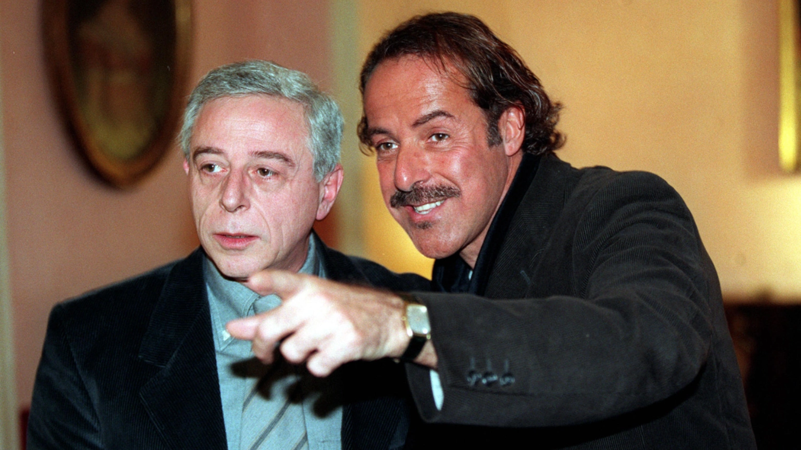 Massimo Lopez e il fratello Giorgio (Ansa)