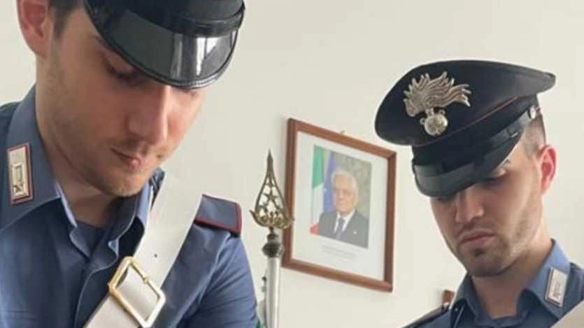 “Sasso” di coca in borsa Arrestata in autostrada “Sasso” di coca in borsa Arrestata in autostrada