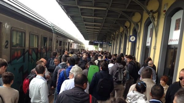 Pendolari alla stazione di Cremona 