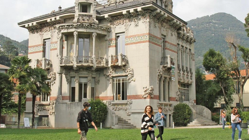 Villa Bernasconi. Il Museo accoglie le visite guidate