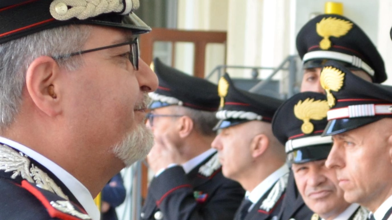 Il generale De Riggi al Comando provinciale Il generale De Riggi al Comando provinciale