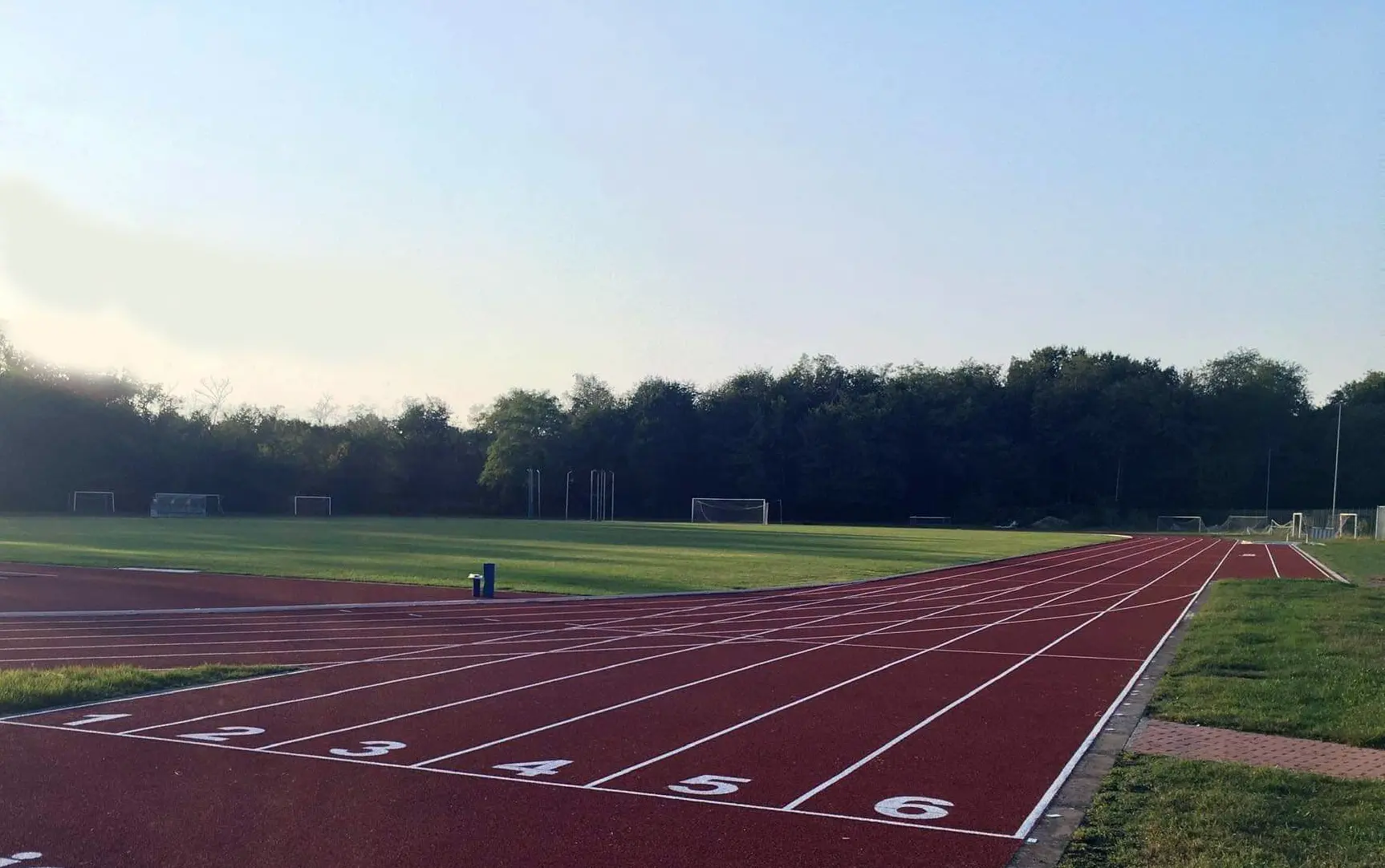 Legnano, la nuova pista d'atletica di via della Pace è pronta