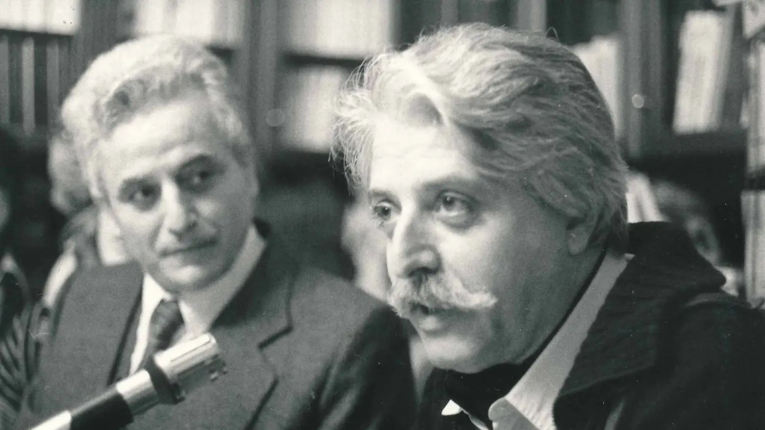 Giorgio Torelli (a destra) in una foto del 1980