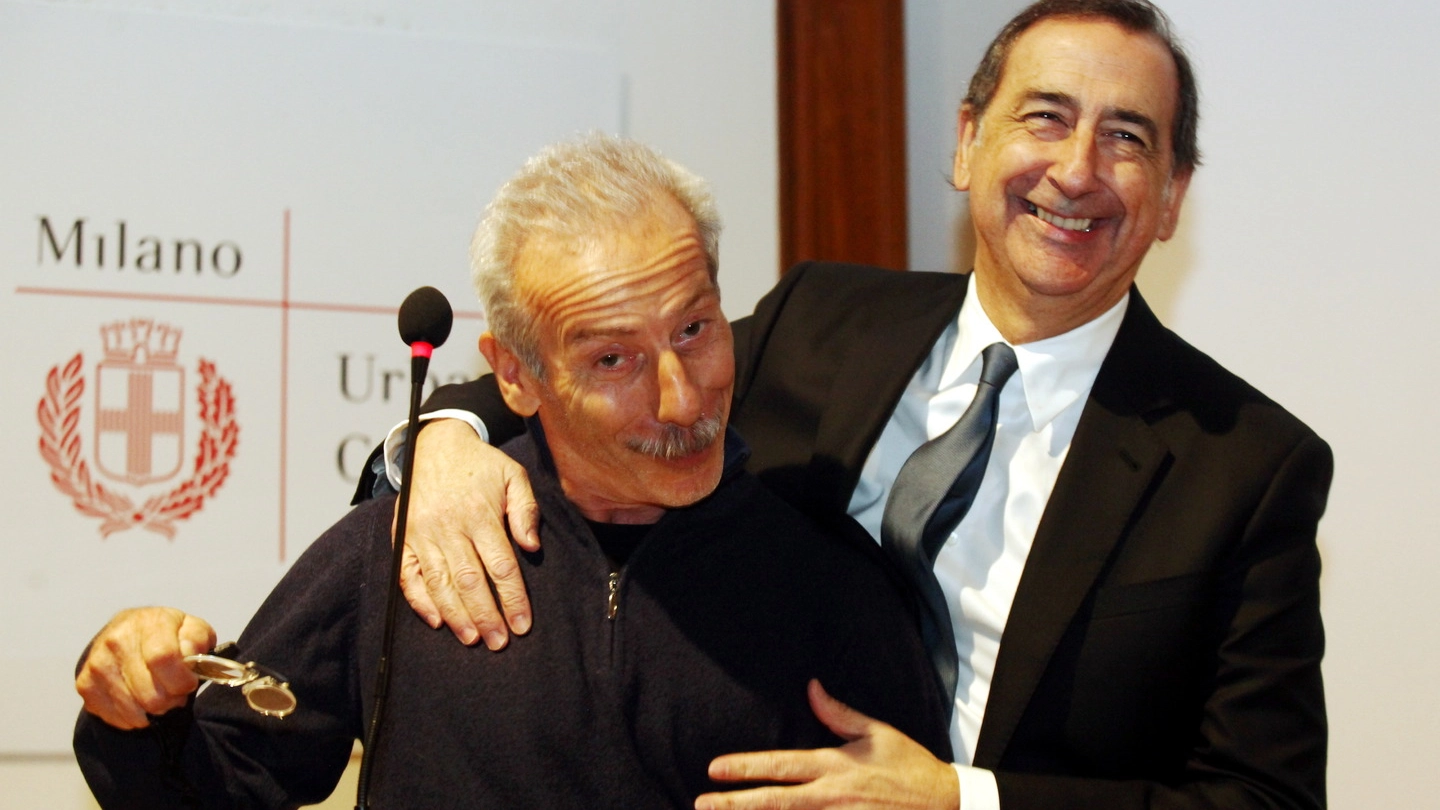 Giovanni Storti col sindaco Beppe Sala (LaPresse)