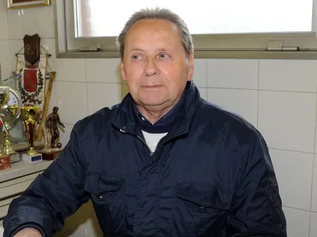Canegrate, ladri al campo sportivo