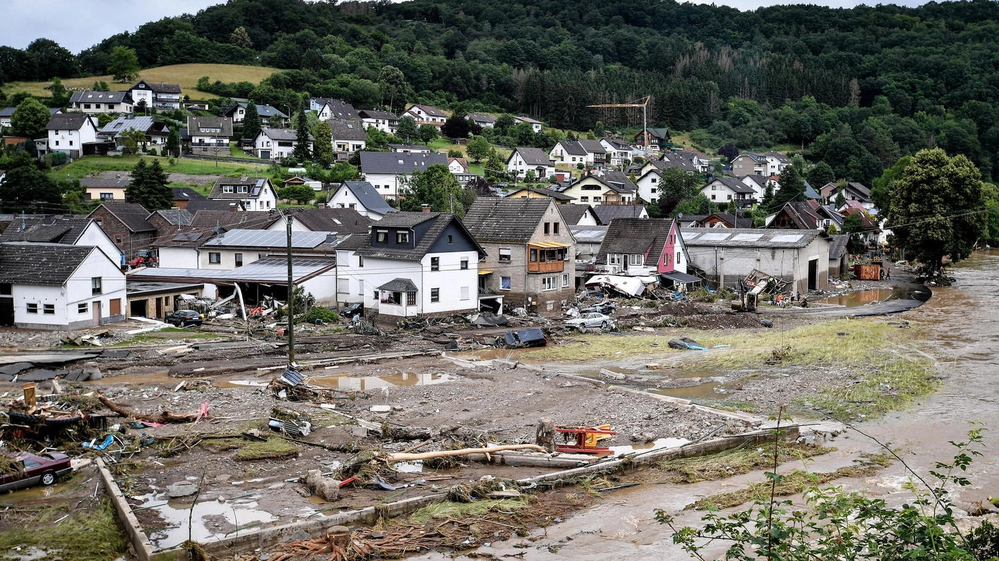 Un paese tedesco distrutto dalla furia del fiume Ahr