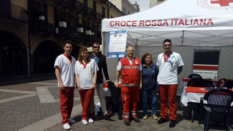 I medici del Sant'Anna impegnati oggi in piazza Duomo