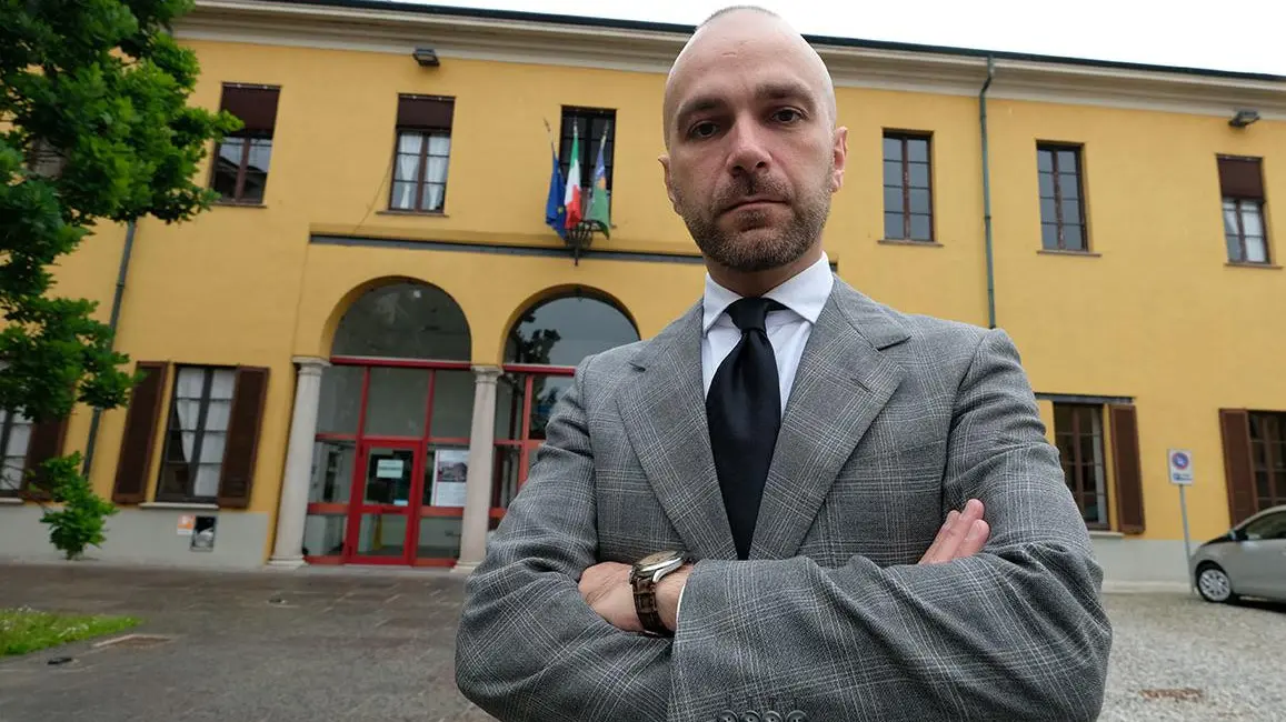 T-Red e piazza Roma Assi annuncia: "Cambiamo tutto" T-Red e piazza Roma Assi annuncia: "Cambiamo tutto"