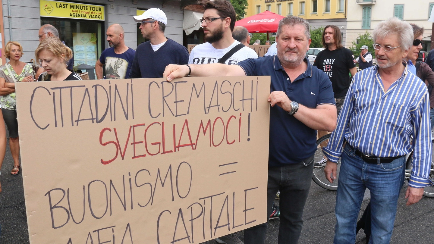 Uno striscione di protesta dei residenti di Chieve