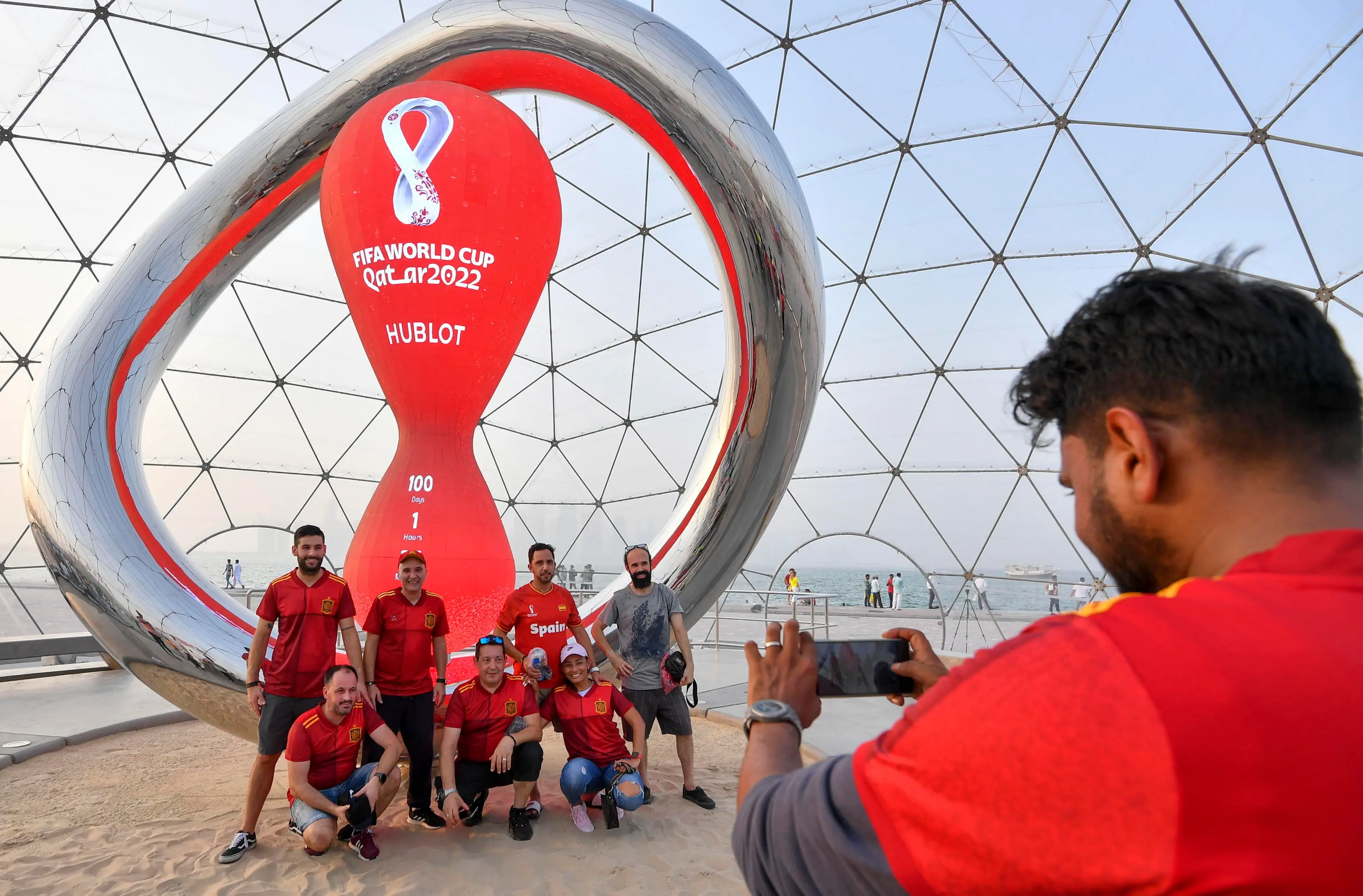 Mondiali Qatar 2022: a che ora si giocano le partite? Quando mettersi davanti alla tv