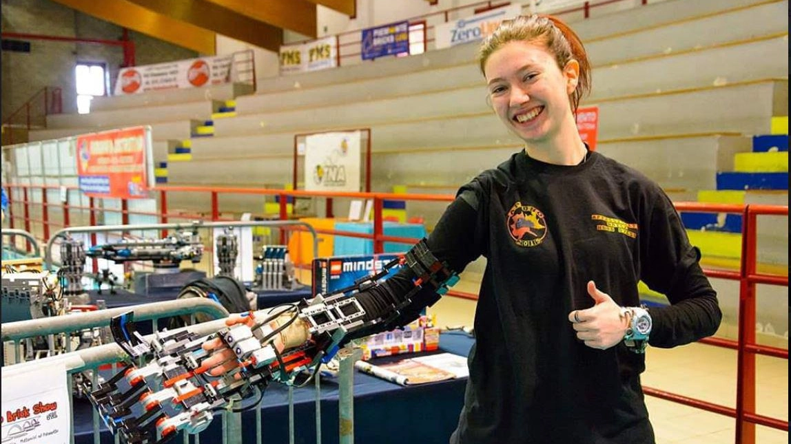 Greta, la ragazza che crea robot veri (con i Lego)