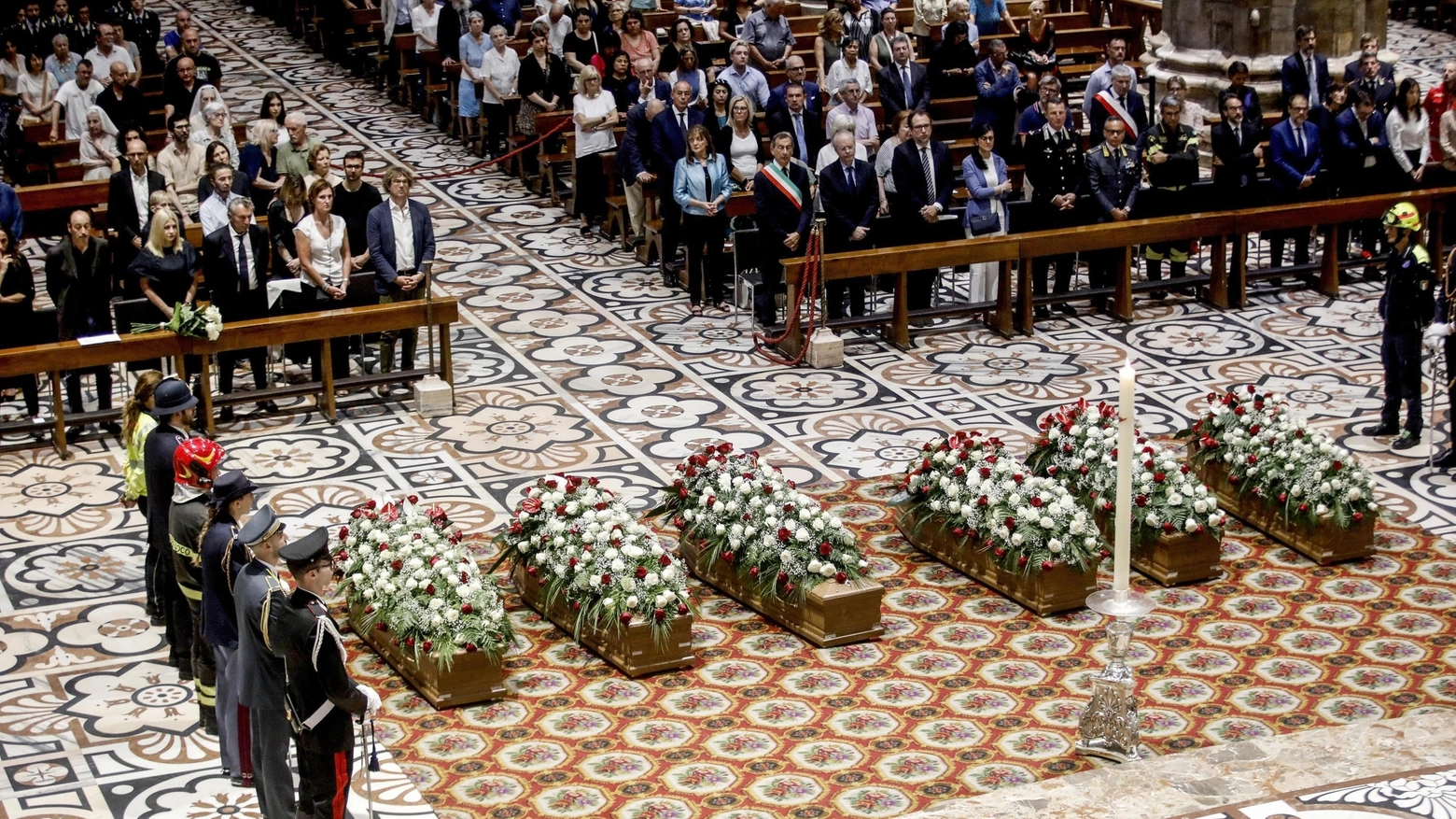 "Tragedia annunciata a Milano: comunità assente e solitudine reale"
"Tragedia annunciata a Milano: comunità assente e solitudine reale"