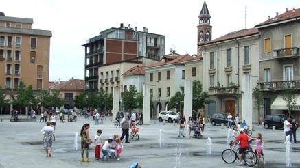 "100mila euro a Lissone per riaccendere le vetrine in città"
"100mila euro a Lissone per riaccendere le vetrine in città"