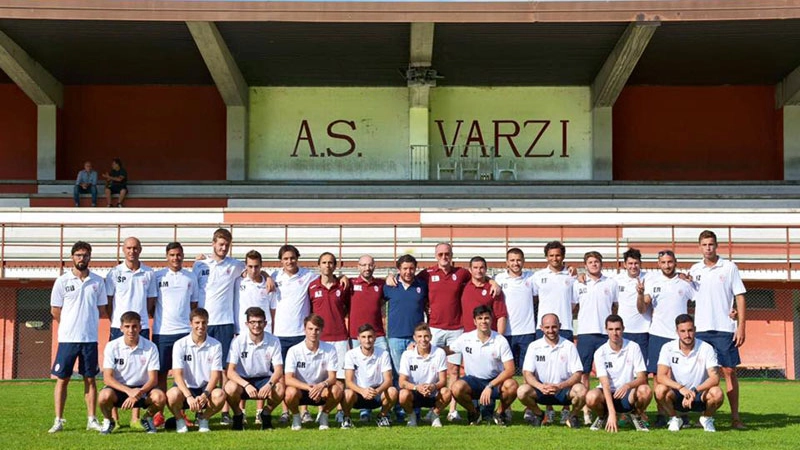 Vincere e divertire, questo l’intento del Varzi calcio del nuovo mister Massimo Giacomotti che sta acquisendo in questi giorni una fisionomia precisa tra conferme e acquisti mirati