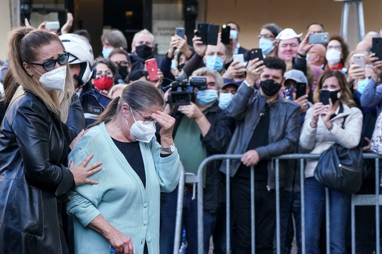 Tiziana Giardoni, vedova di Stefano D'Orazio, e l'assedio di fan
