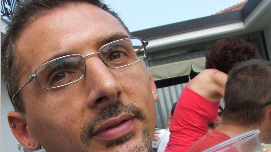 Claudio SIlvestri, 41 anni, l'operaio ucciso in 4 agosto 