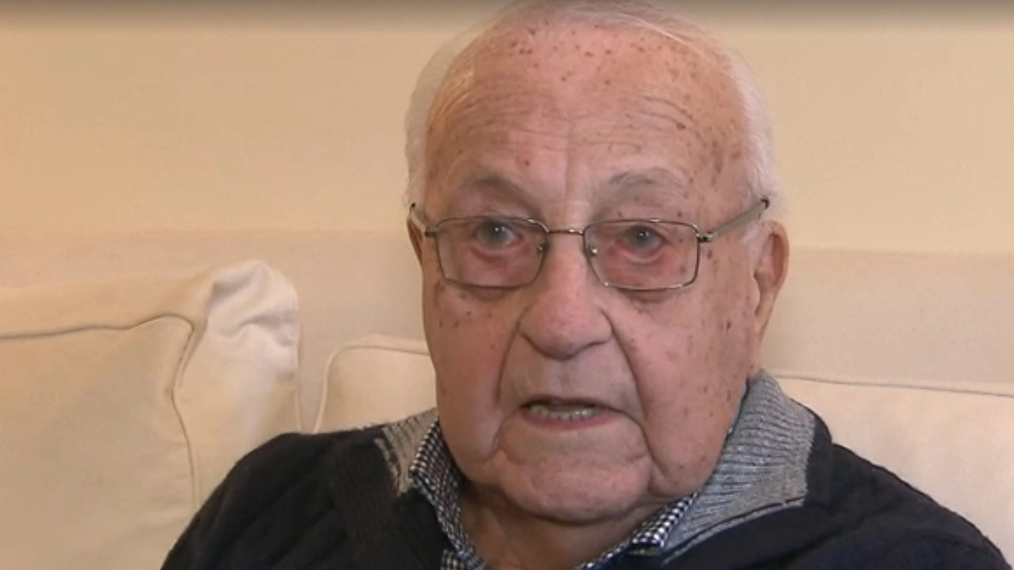 Attilio Fini, 93 anni nell'intervista rilasciata al Tgr della Lombardia