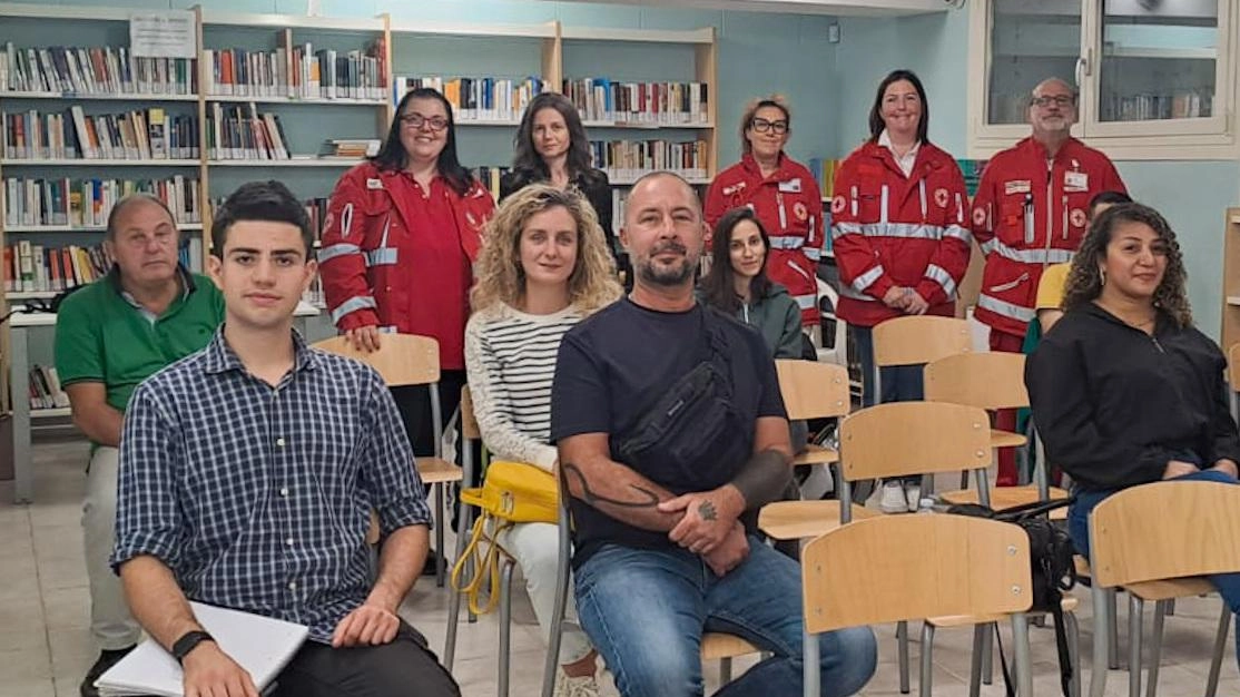 La Croce Rossa ha bisogno di volontari La Croce Rossa ha bisogno di volontari