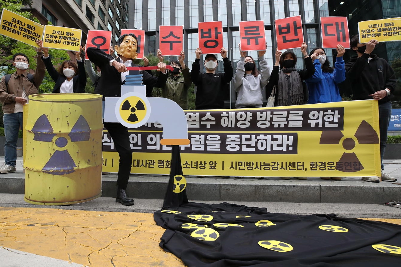 Proteste a Fukushima (Ansa)