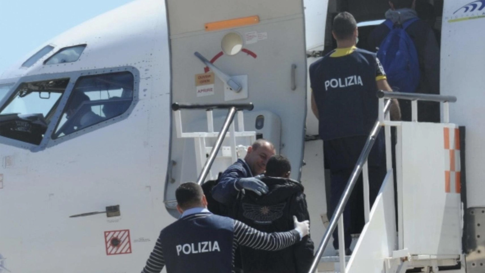 La Questura di Monza ha disposto l’accompagnamento al Cpr di un cittadino gambiano La Questura di Monza ha disposto l’accompagnamento al Cpr di un cittadino gambiano