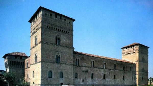 L'iniziativa è promossa dall'ufficio turistico di Pandino che ha deciso di preparare un nuovo intinerario attraverso i porticati e le stanze del castello della città