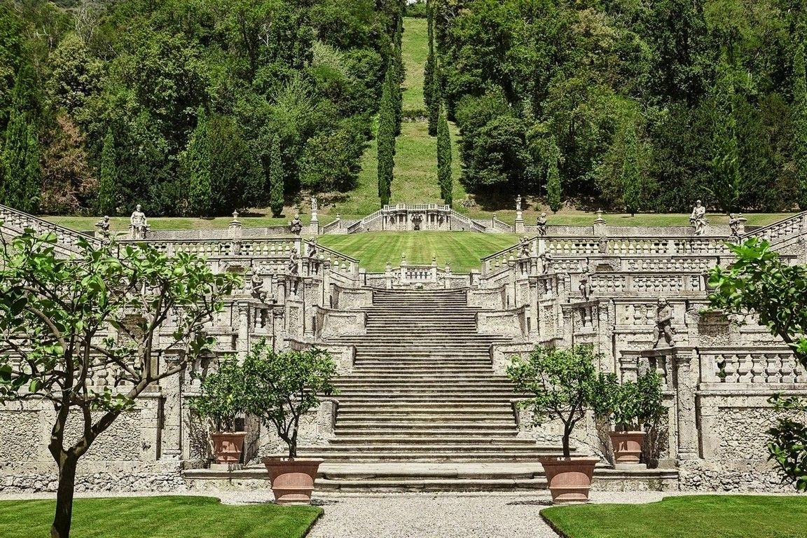 Villa Porta Bozzolo a Casalzuigno (Varese)