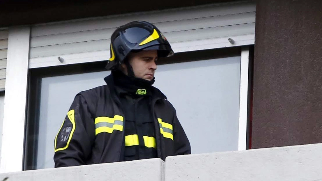 I Vigili del fuoco del Comando provinciale di Como hanno forzato l’ingresso e fatto la macabra scoperta I Vigili del fuoco del Comando provinciale di Como hanno forzato l’ingresso e fatto la macabra scoperta