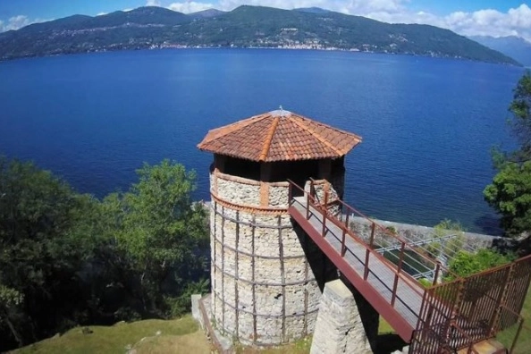 Vecchia fornace sul lago Maggiore a Ispra