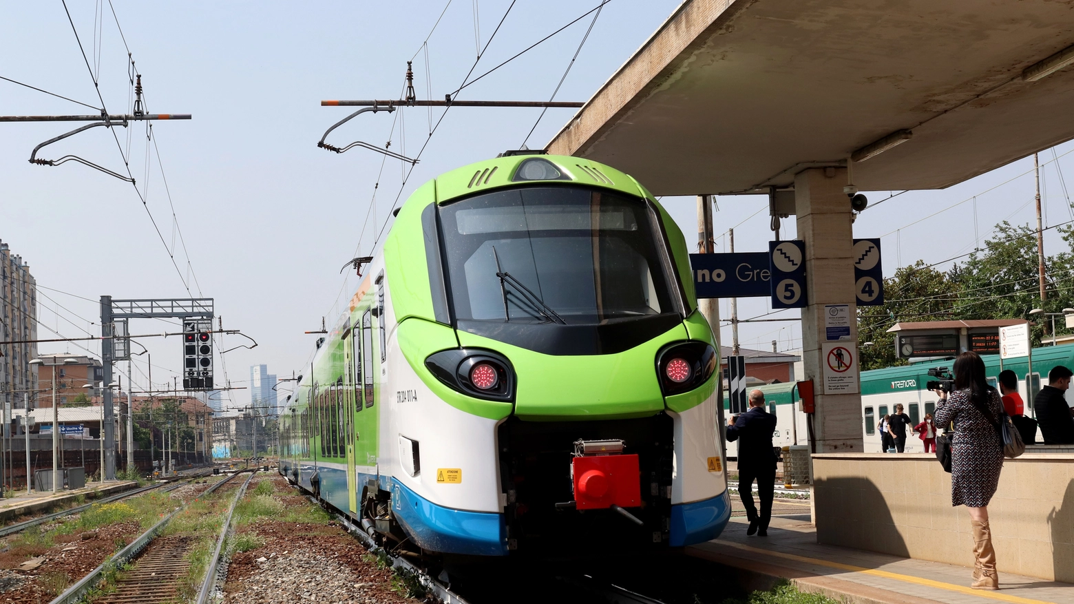 Il nuovo ed ecologico treno Donizetti Il nuovo ed ecologico treno Donizetti