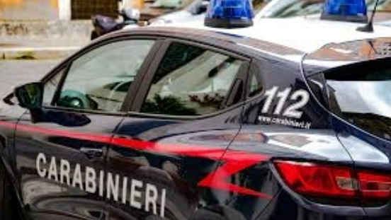 Un'auto dei Carabinieri Un'auto dei Carabinieri