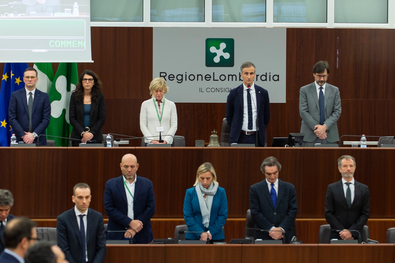 Minuto di silenzio in consiglio regionale