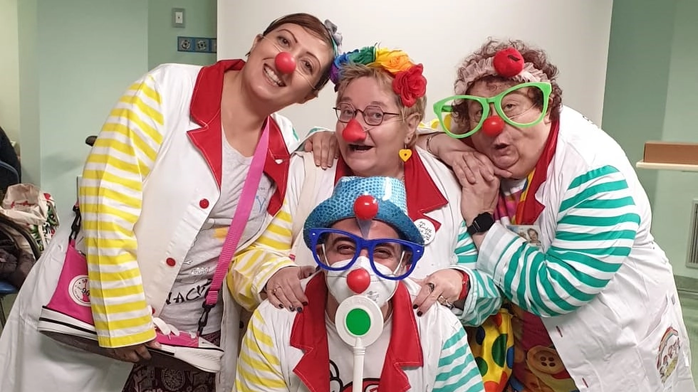 Clown volontari al Policlinico San Donato