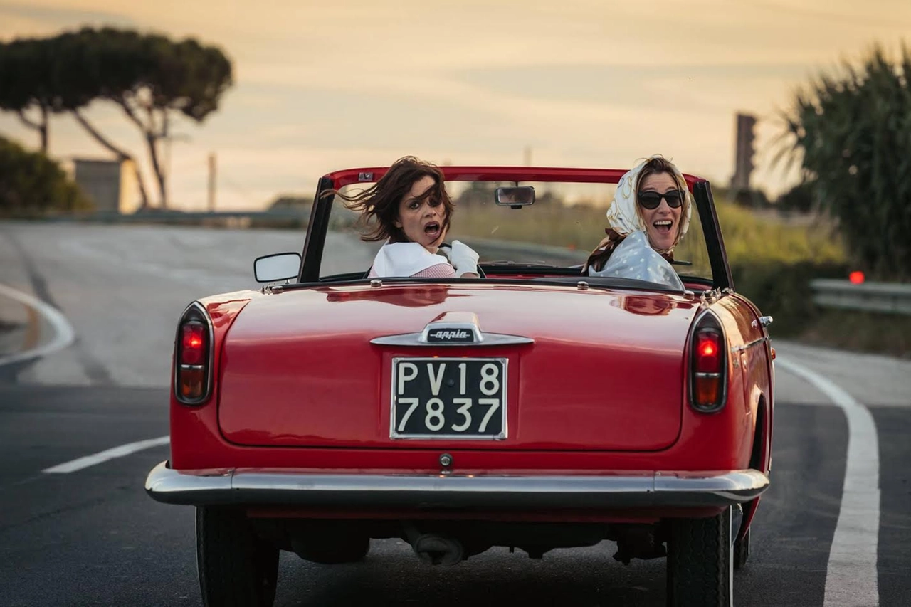 Micaela Ramazzotti e Valeria Bruni Tedeschi ne "La pazza gioia"