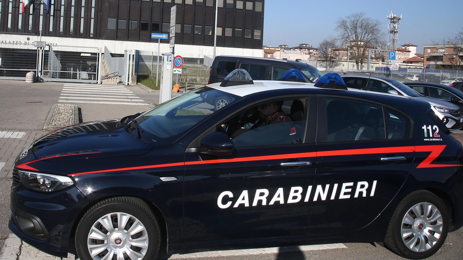 Carabinieri (foto di repertorio) Carabinieri (foto di repertorio)