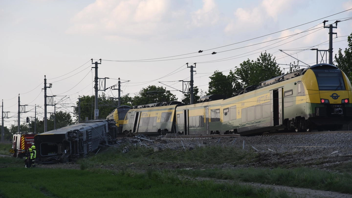 L'incidente ferroviario a Muenchendorf (Ansa)