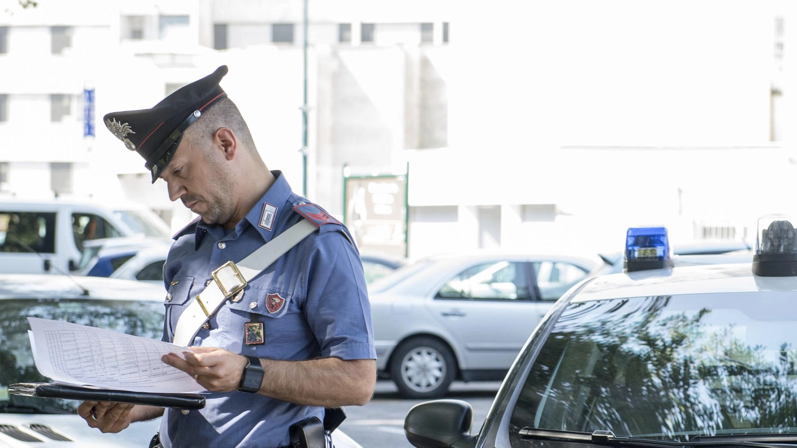 "Cinisello Balsamo: 48enne italiano armato di coltello vicino al centro scolastico, 24enne romeno arrestato"
"Cinisello Balsamo: 48enne italiano armato di coltello vicino al centro scolastico, 24enne romeno arrestato"
