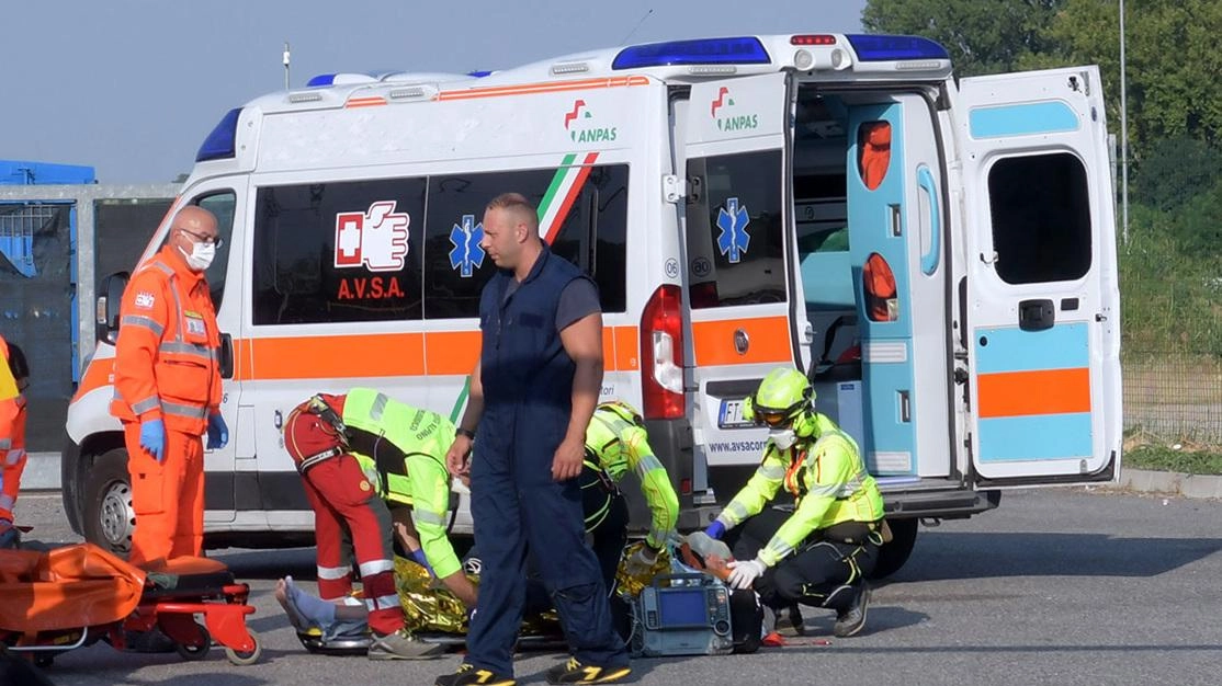 Ennesimo schianto fatale. Urtato da un’automobile cade dalla moto e muore Ennesimo schianto fatale. Urtato da un’automobile cade dalla moto e muore
