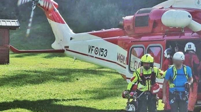 Massi sugli alpinisti, grave milanese Massi sugli alpinisti, grave milanese