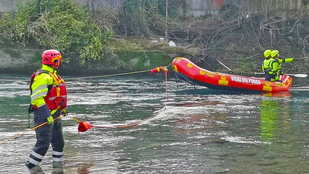 Ennesima vittima di un'estate tragica sui laghi e fiumi lombardi