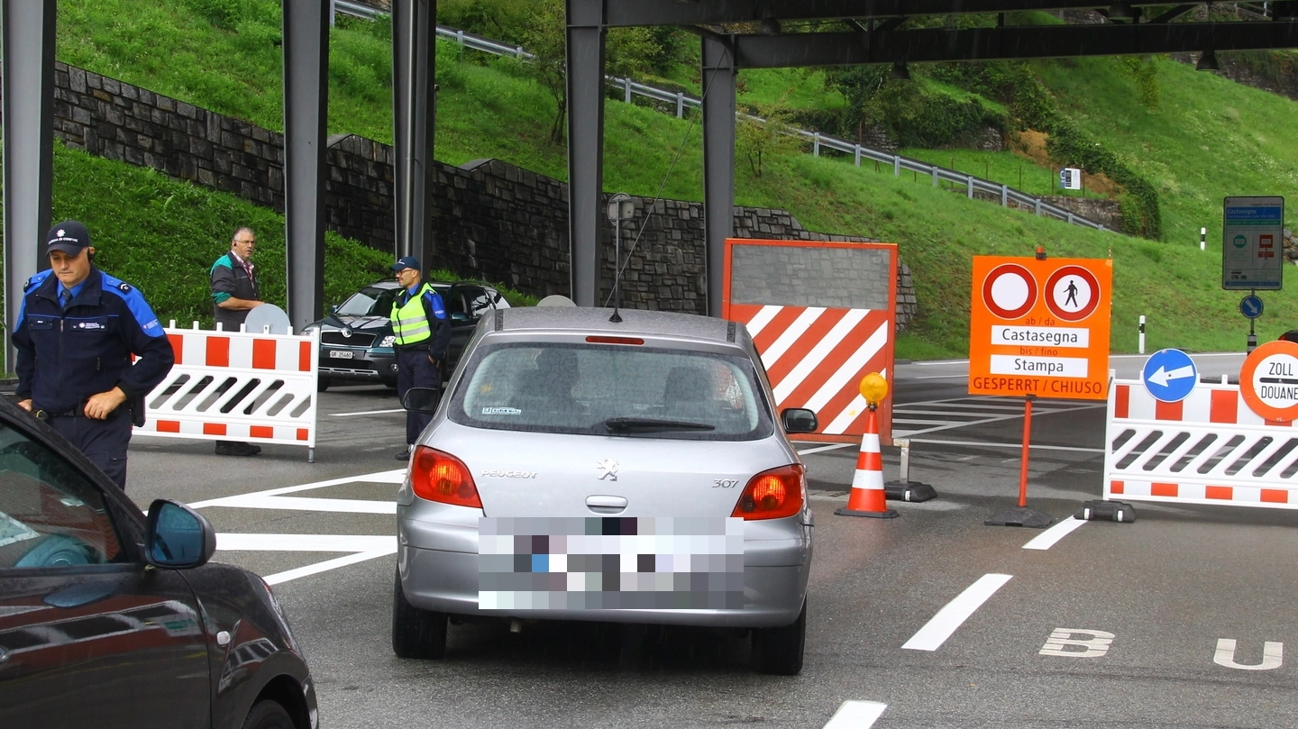 Frontiera fra Valchiavenna e Grigioni Frontiera fra Valchiavenna e Grigioni