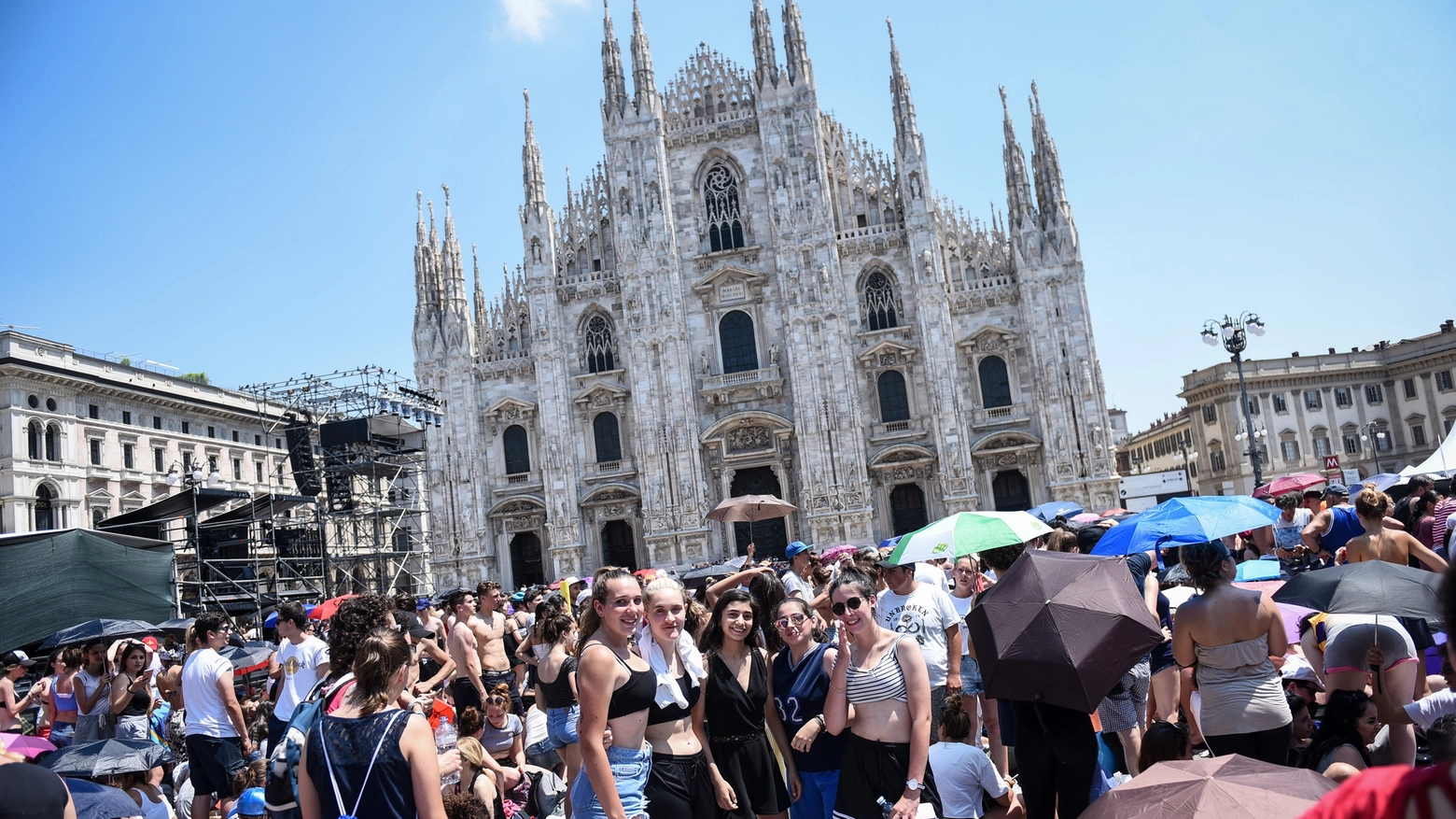 Pubblico in piazza Duomo per Radio Italia Live 2018