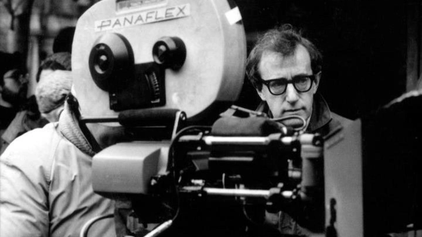 Woody Allen si ritira dal cinema a 86 anni: ora scriverà romanzi