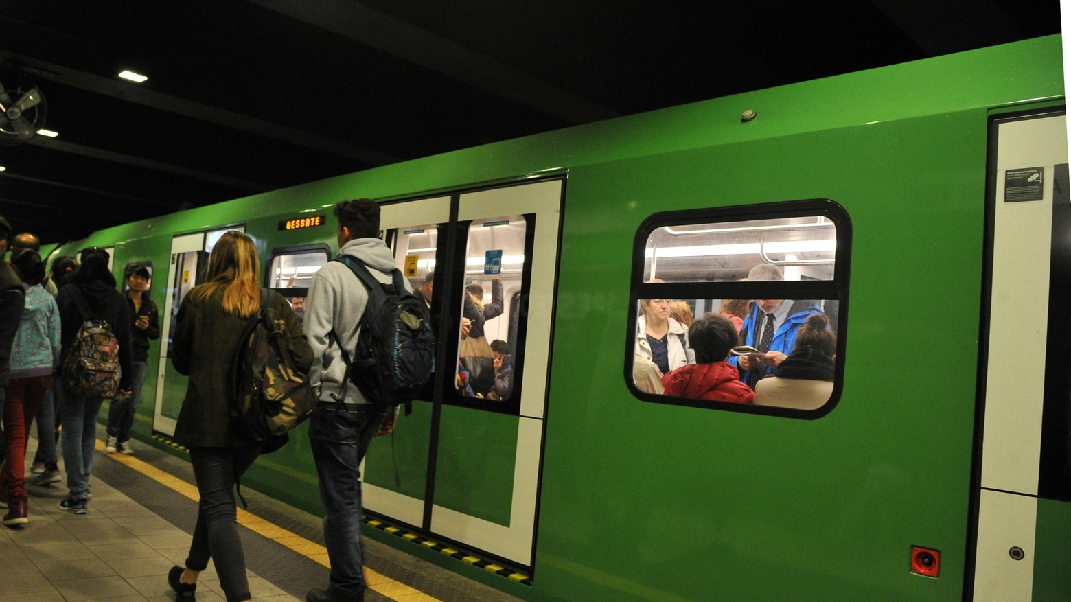 La metropolitana M2 a Loreto La metropolitana M2 a Loreto