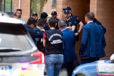 Roma, poliziotta uccisa a colpi di pistola: l’assassino un collega. Si è suicidato