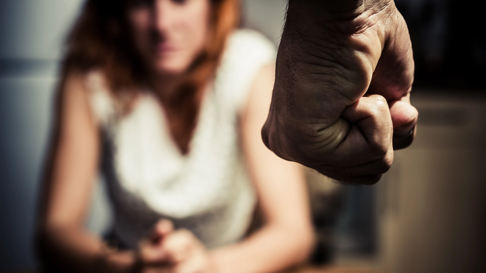 Soresina, picchia e sequestra la fidanzatina: lei riesce a fuggire e lo denuncia