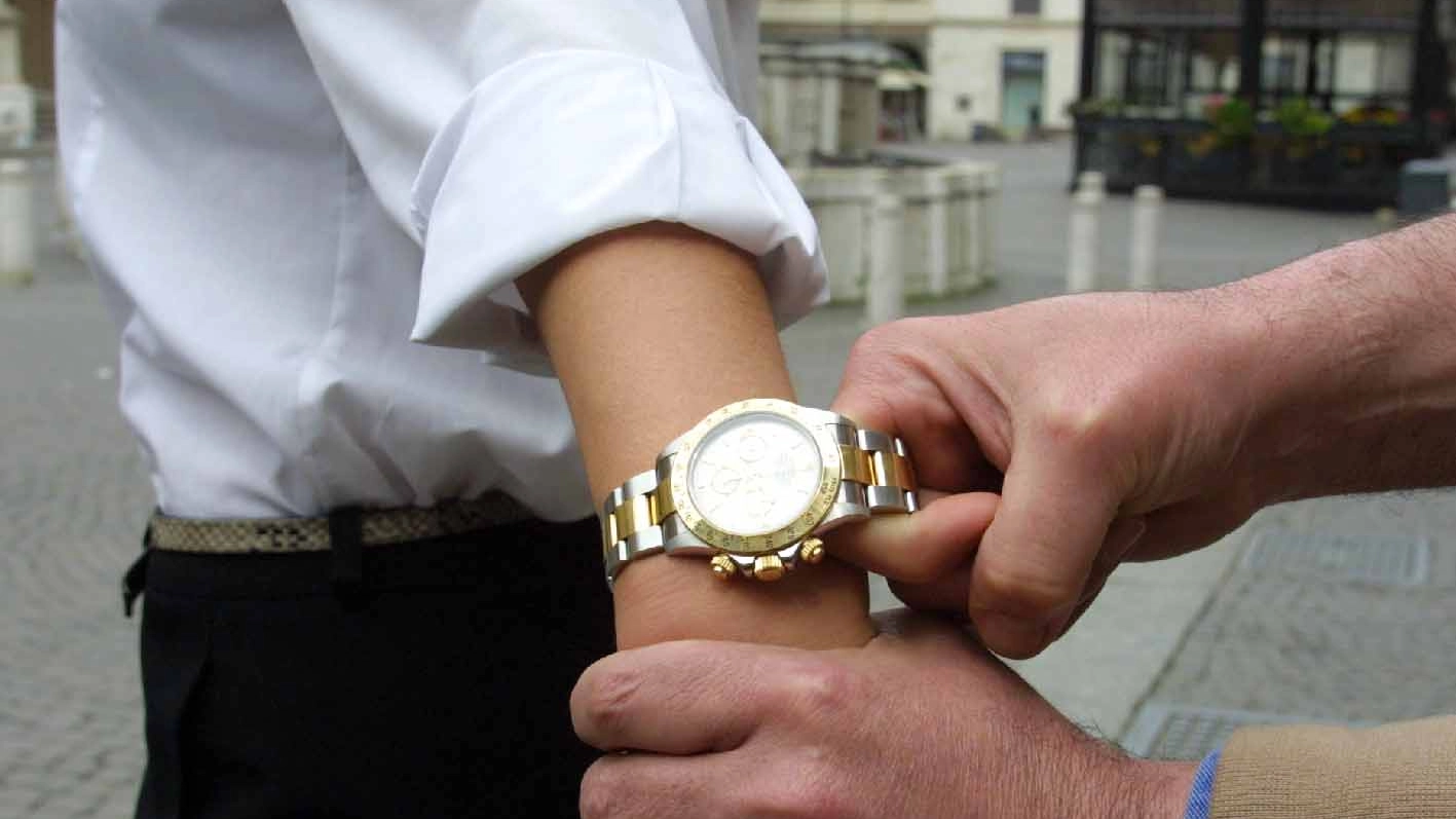 Un altro Rolex rubato in centro a Milano