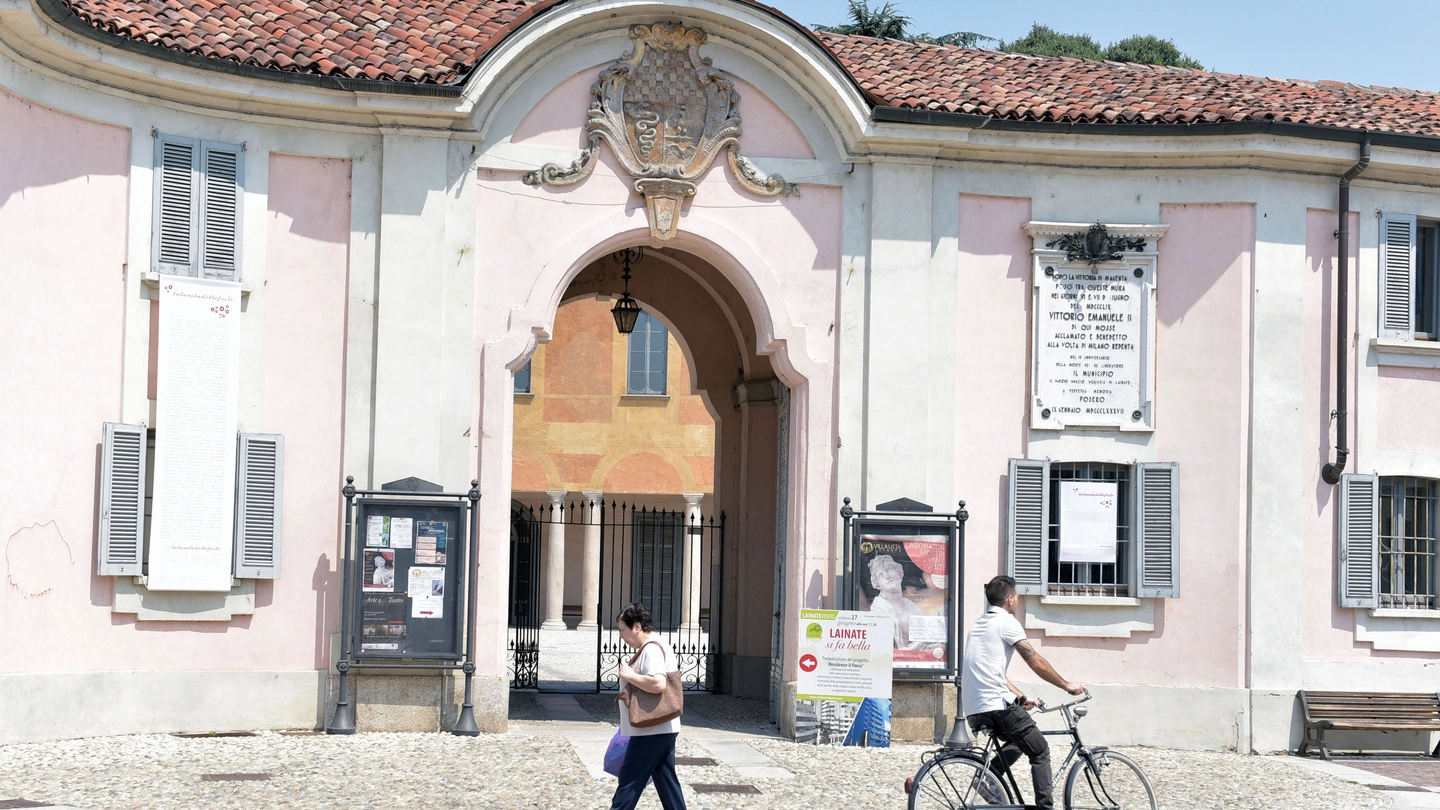 La facciata di Villa Visconti Borromeo Litta