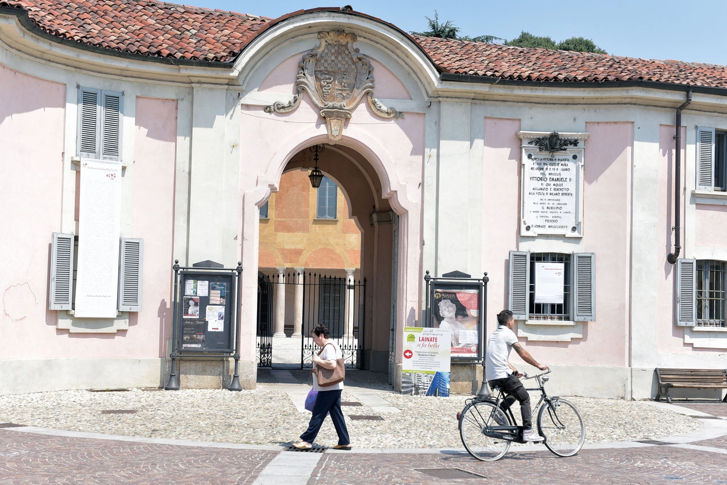La facciata di Villa Visconti Borromeo Litta