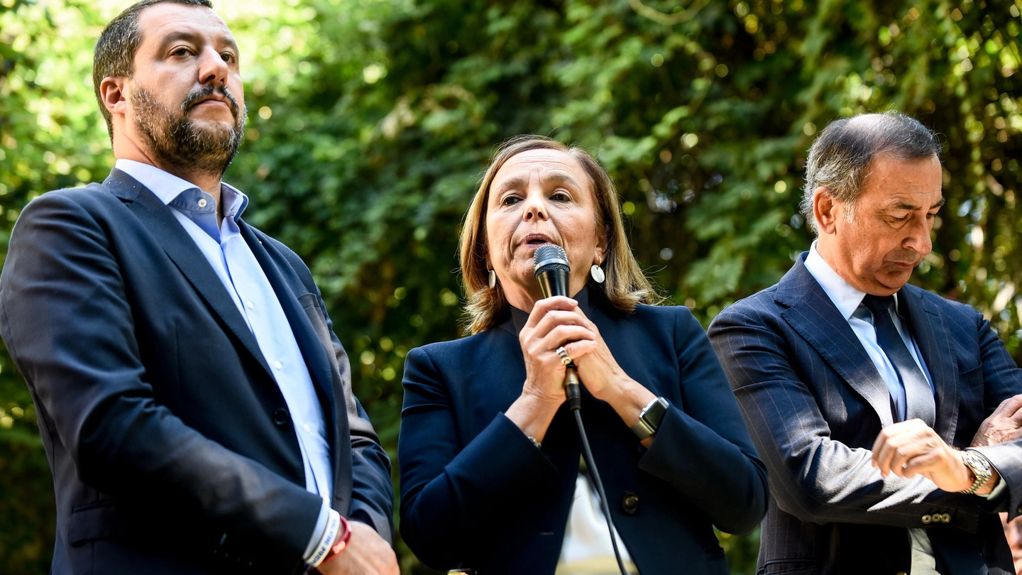 Da sinistra il ministro Matteo Salvini, il prefetto Luciana Lamorgese e il sindaco Giuseppe Sala